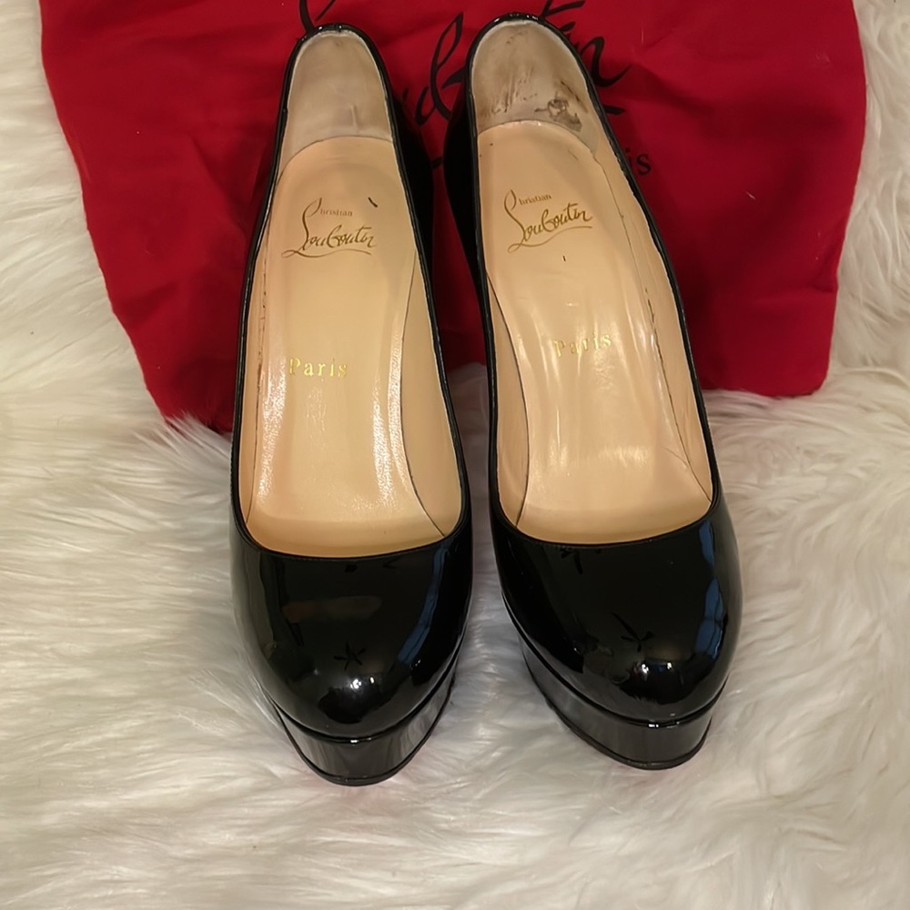 💯🔥Christian Louboutin Heels - Picture 3 of 11
